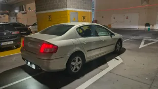 Peugeot 407