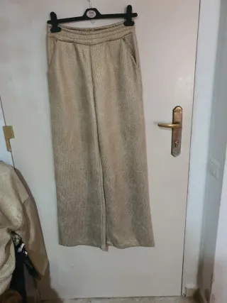 Chándal brillante dorado