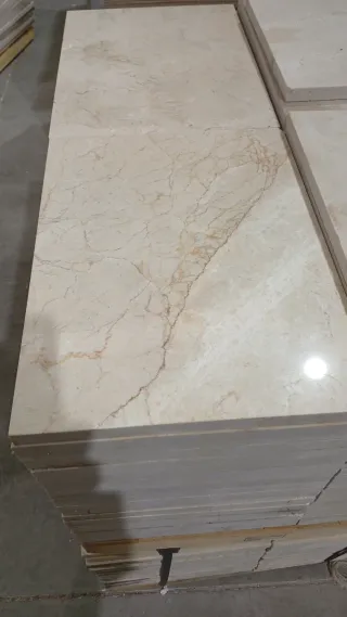 Láminas de Mármol Macael y Crema Marfil