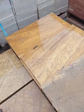 Láminas de Mármol Macael y Crema Marfil