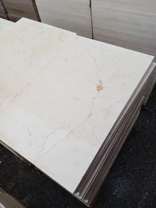 Láminas de Mármol Macael y Crema Marfil