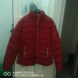 Chaqueta acolchada H&M burdeos mujer