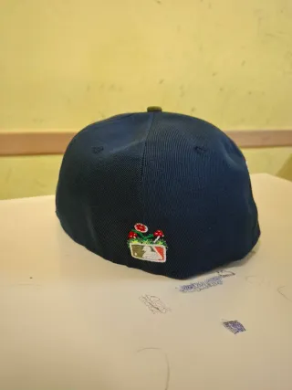 Cappellino New Era Blu e Verde Oliva