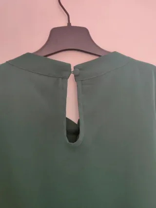 Blusa verde militar escote original talla 54