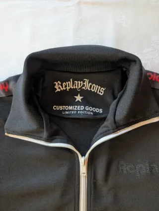 Completo tuta Replay nero e rosso