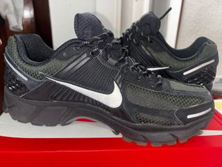 Zapatillas Nike Zoom Vomero 5 Negro Verde Oliva