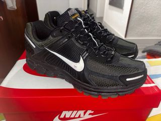 Zapatillas Nike Zoom Vomero 5 Negro Verde Oliva