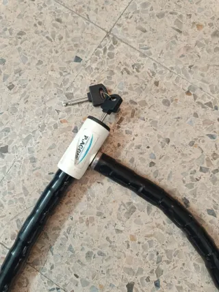 Antirrobo Pitón Piaggio con 2 llaves