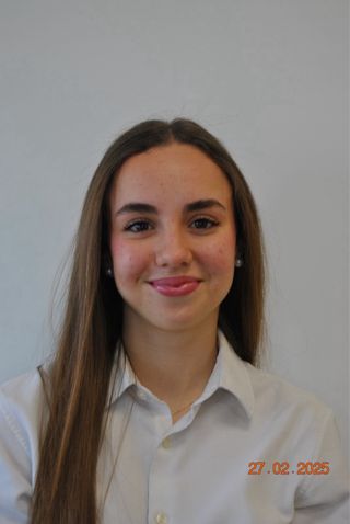 Cuidadora infantil (0-6 años) con experiencia.