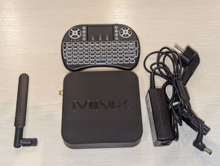 Mini PC Minix Z83-4 + Tastiera Retroilluminata