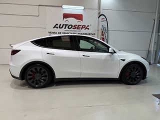 Tesla Model Y Performance 4WD