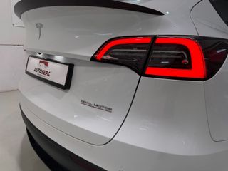 Tesla Model Y Performance 4WD