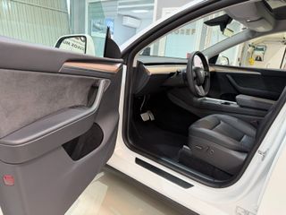 Tesla Model Y Performance 4WD