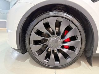 Tesla Model Y Performance 4WD