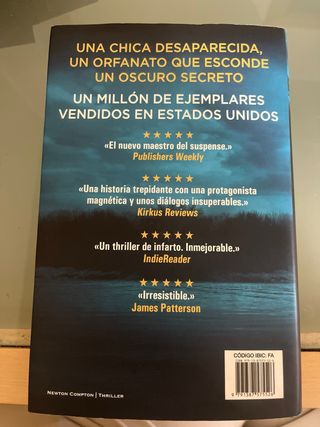 El orfanato del lago. Una joven desaparecida, u...