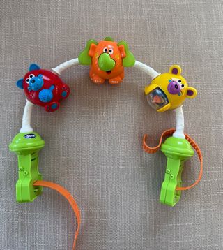Arco para carrito Chicco con 3 juguetes