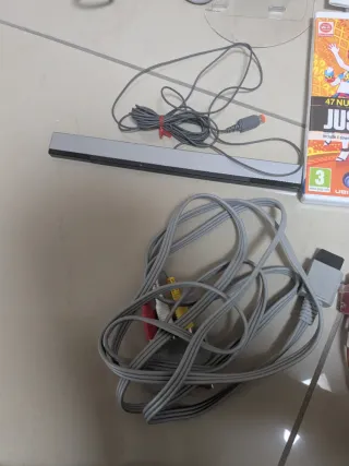 Nintendo Wii Edizione Limitata Rossa + Giochi