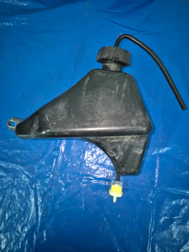 Depósito combustible y sillin Miniquad con tapón