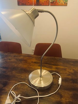 2 Lámparas de Mesa IKEA Plata y Blanca