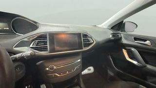 Peugeot 308 PureTech 130 S&S Allure 96 kW (130 CV)