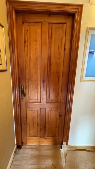 4 Puertas de madera de pino