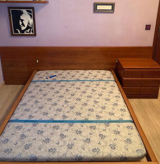 Dormitorio de matrimonio:bastidor cama, 2 mesillas