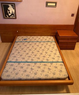 Dormitorio de matrimonio:bastidor cama, 2 mesillas