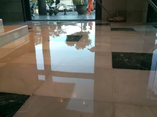 Pulido y cristalizado de suelos, escaleras,paredes
