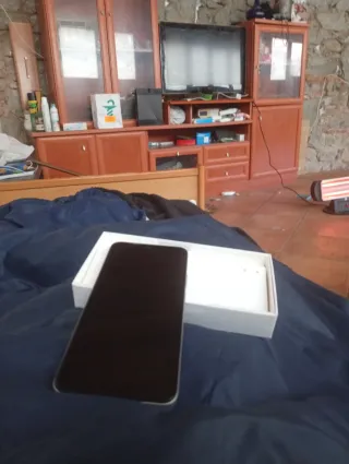 2 móviles: Redmi y Honor nuevo