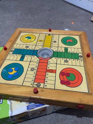 Juego de mesa parchis