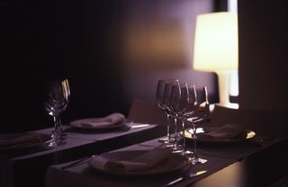 Cámara Nikon EM + Accesorios