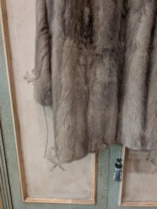 Pelliccia vintage beige