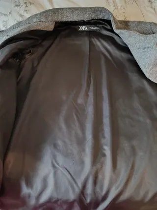 Abrigo Zara gris talla L