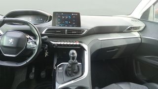 Peugeot 3008 PureTech 130 S&S Allure 96 kW (130 CV)
