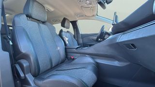 Peugeot 5008 PureTech 130 S&S Allure Pack EAT8 96 kW (130 CV)