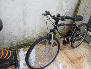 Bicicleta Decathlon Negra