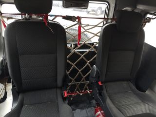 Land-Rover Defender E