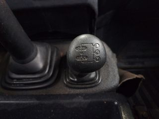 Land-Rover Defender E