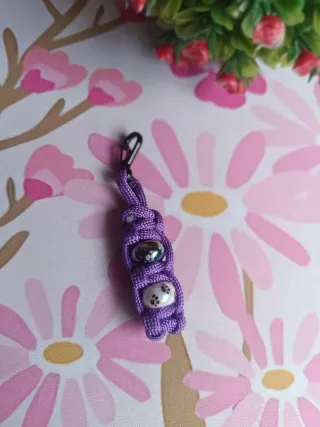 Pulsera y llavero huellas perro morado