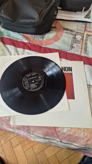 Alain Souchon - Jamais Content LP