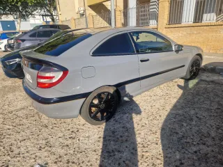 Mercedes-Benz Clase C 2003