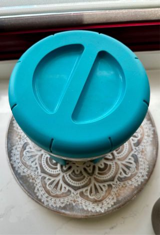 Nevera isotérmica con grifo