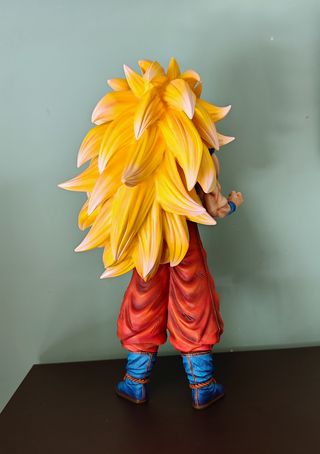 Figure Goku Super Saiyan 3 - 54 cm - DragonBall