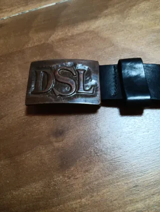 Cintura vintage in pelle nera