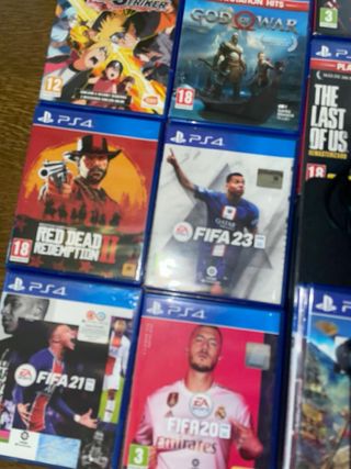 Consola PS4 + Juegos y 2 Mandos