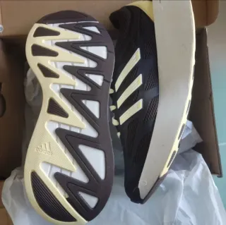 Adidas Adizero Zapatillas dark brown/off white/