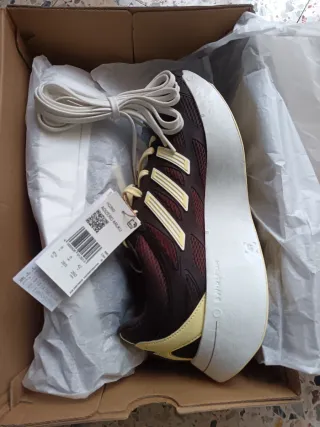 Adidas Adizero Zapatillas dark brown/off white/