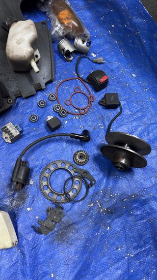 LOTE PIEZAS YAMAHA JOG