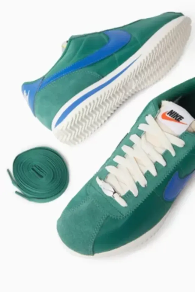 Zapatilla Deportiva Nike Cortez Verde y Azul