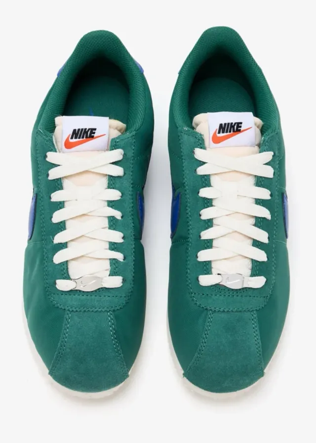 Zapatilla Deportiva Nike Cortez Verde y Azul